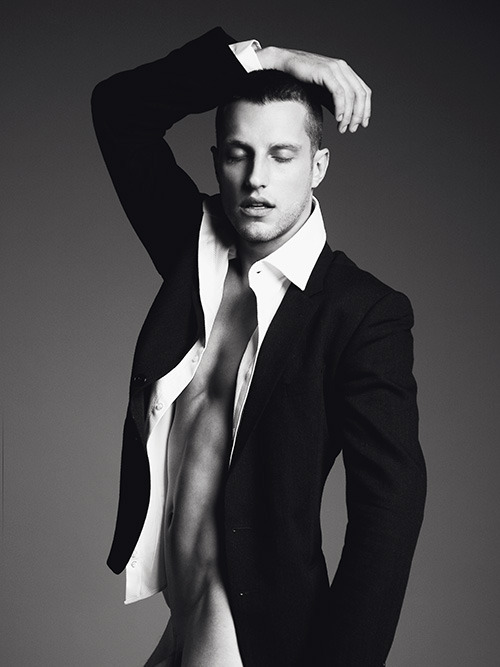 thenakedsundayproject:  Jordan M, 2010 