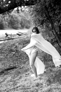 brookelynne:  Brooke Lynne | Pat Thielen  this is from my early modeling days - maybe the 4th or 5th shoot  humble beginnings