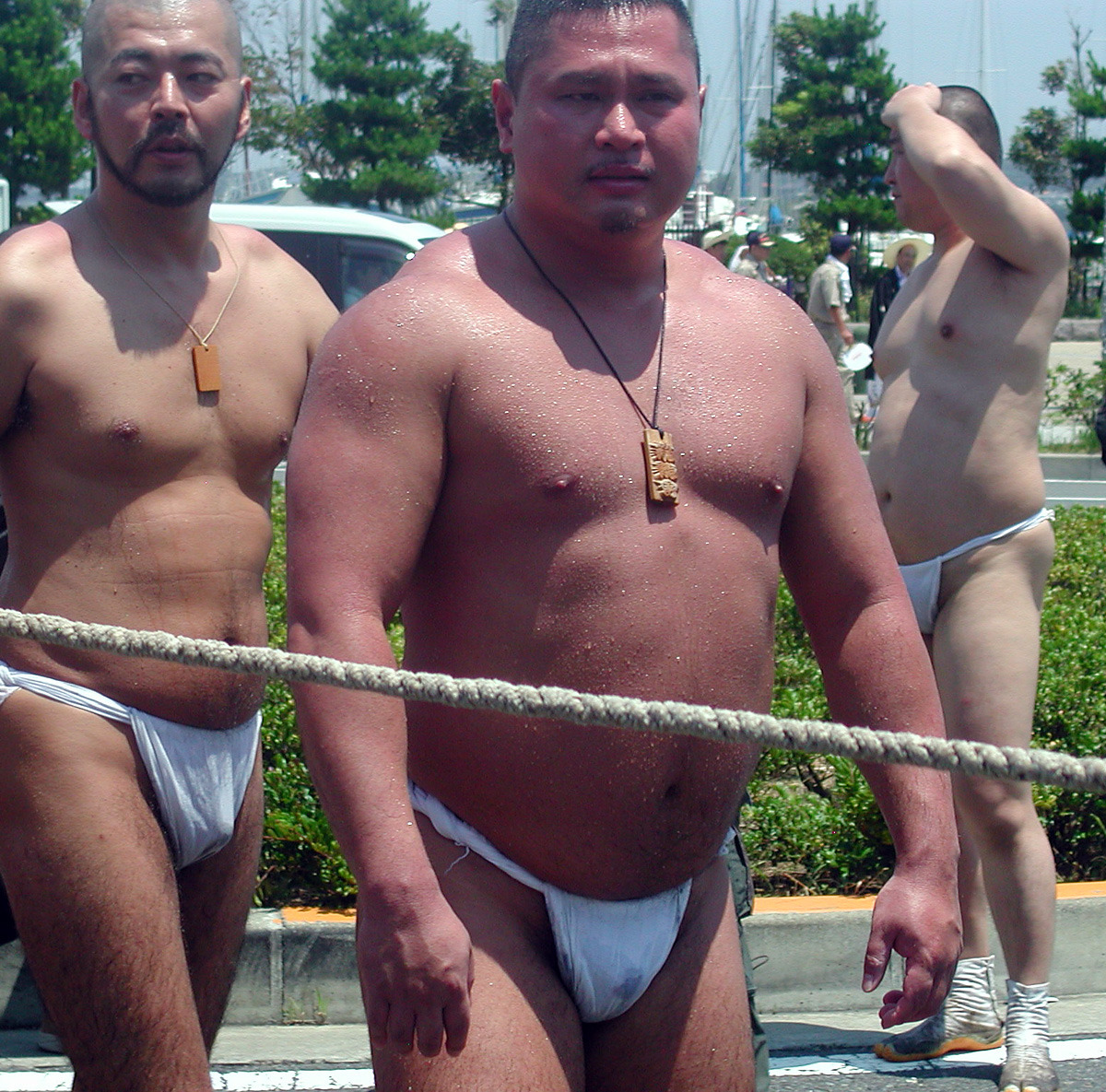 bearavery:  Grrrrrrrrrrrrrrrrr… Jap Bear! 