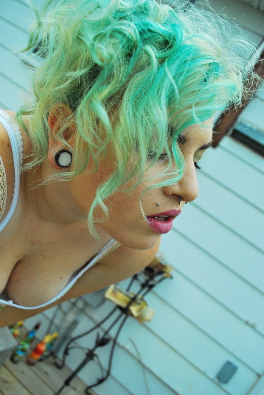 monroevampire:  absinthecorpse:  monroevampire:  not gonna lie.. my hair’s pretty