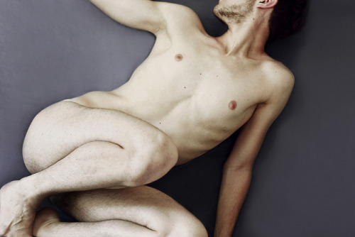 XXX shirtlessboys:  . by Cigno Nero on Flickr. photo