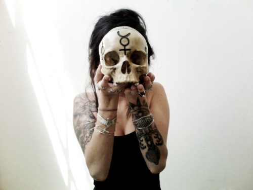 charmaineolivia:  skulls. 