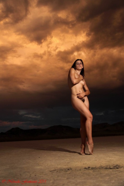 katlynlacoste:Circus tent storm cloud. right outside of Vegas Nevada.