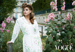 Vogueaustralia:  In The Mode, Vogue Australia Spetember 2011. Barbara Palvin Wears