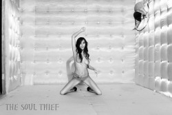 AMAZING! michaelvegas:  @undeux tosses her