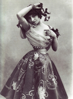 theislandofshalott:  Polaire. French actress and famous tightlacer.   Always love Polaire.