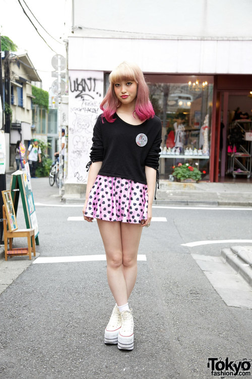 Yui from Nadia Harajuku in Spank! skirt &amp; platform Converse sneakers.