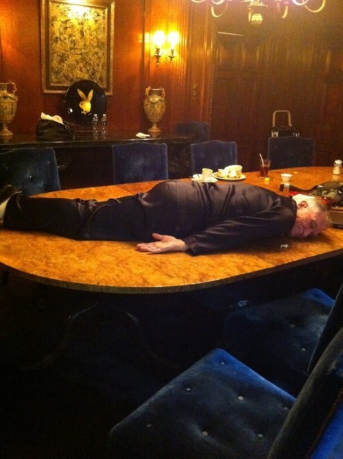 amberlalaland:  wow even heff does!     You sure he’s not just dead?