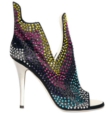 Celebrity showdown: Giuseppe Zanotti Multi Color Stones BootsWho wore it best?Mary J BligeKaty Perry