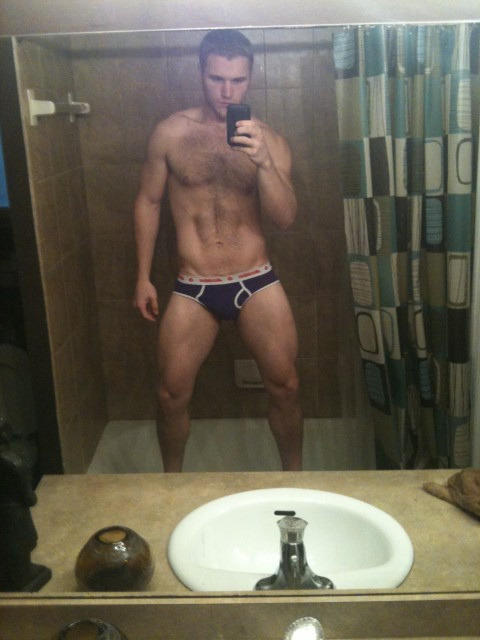 tumblinwithhotties:  Jesus is he hot 