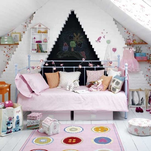 nisamscnj:  cleofaspatricia:  I loyk  my dream rooms… 