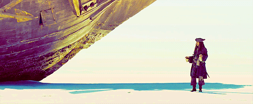 gifmesomemore: ”Shoo…”
