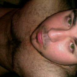 bearbeef:  chubbycubs: Cute eyes sexy man