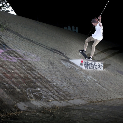 Maik Buschkämper - Fs Nosebluntslide on Flickr.