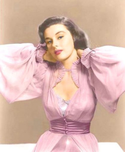 retrogoddess:  Elaine Stewart