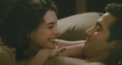 Anne hathaway love and other drugs sex