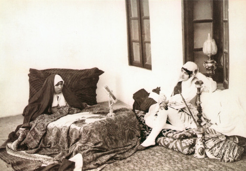 Photo by: Unknown / Iranian women in the women’s quarter of their house, Naser ed-Din Shah Era