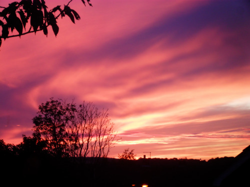 this was the sky this morning at 4:15am. porn pictures