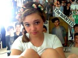 youcouldchangemylife:  coswearebutterflies:  im joining in too…. what TW member do i suit? xx  Nathan x  Nathan deffo :) x