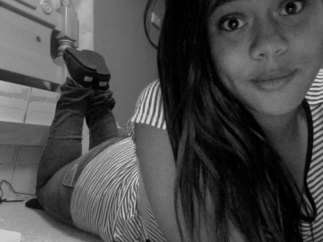 twinnietower:  Just got my new toms today : ) 