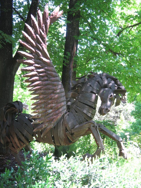 gardant:An awesome Pegasus sculpture at Rombauer Vineyards (a really amazing place to go wine tastin