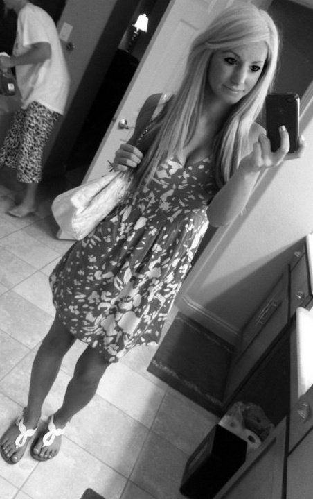 Lol @ my momma in the background..