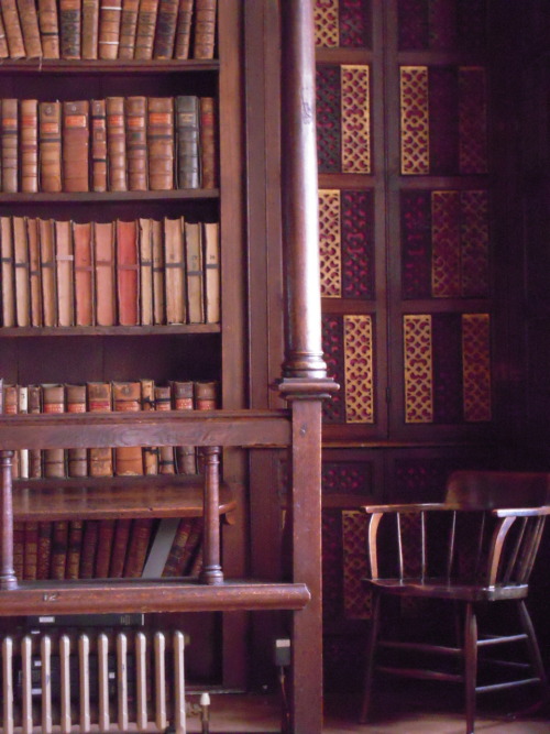 dougfirsandgreentea: Ancient leather-bound books of Duke Humfrey’s Library and Art’s End