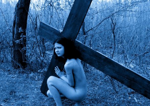 Her Erotic Punishment: Twilight Crucifixion 01