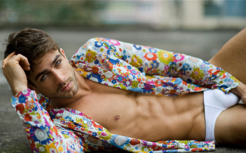 boygaga: Erasmo Viana by Cesar Dutra