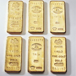 wefollowthesun:  Gold ingots (by Buy Silver Gold)