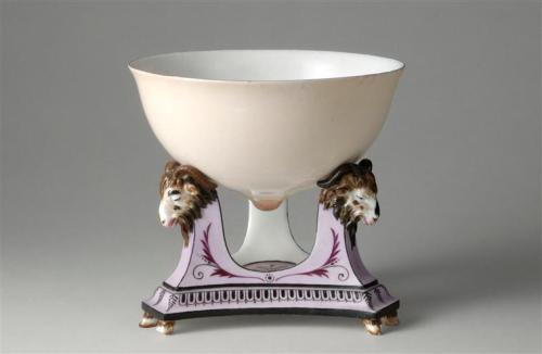 vivelareine:A bowl made for the queen’s dairy at  Rambouillet in 1788Subtlety never was Marie’