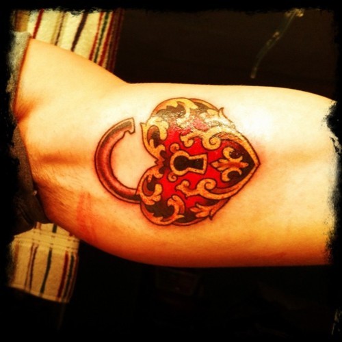 fuckyeahtattoos:  Tattoo by Brett Burnham @ Electric Tattoo in Pasadena, MD. The