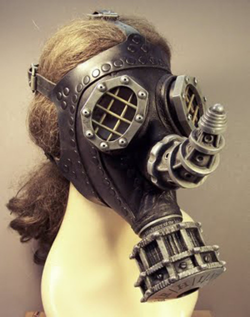 nerdtacular:  Steampunk Gas Masks : Tom Banwell. 