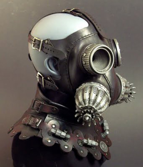 nerdtacular:  Steampunk Gas Masks : Tom Banwell. 