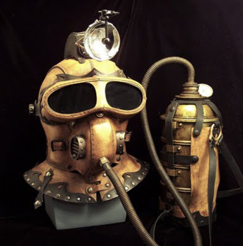 nerdtacular:  Steampunk Gas Masks : Tom Banwell. 