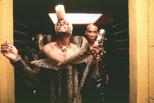 theshopislocal:  i want to live in this movie.   LET’S!