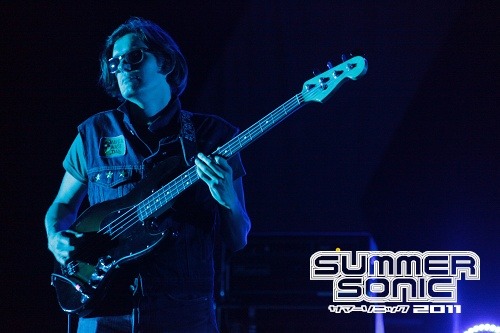 deardarkness:  The Strokes at Summer Sonic, Osaka (14 August 2011) (x) Julian has