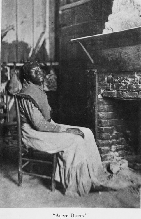 hamburgerjack:vintageblackbeauty:Aunt Betty.  She was the slave of Mr. Walker, at Faunsdale, and was