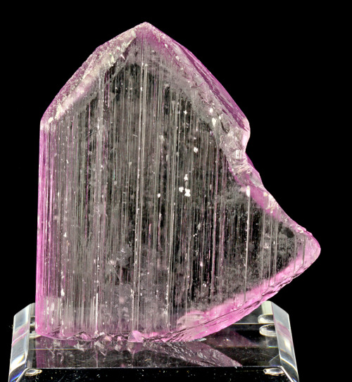 mineralia:  Kunzite from California