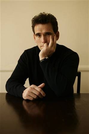 mitsudrarry:  Matt Dillon and his eyebrows are a timeless kind of sexy. My body is ready, sir. 