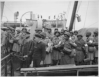 coolchicksfromhistory:
“ todaysdocument:
“ August 15, 1944 - African American U.S. Army Nurses arrive in Greenock, Scotland
”
From the US Army Center of Military History
“ The Army Nurse Corps accepted only a small number of black nurses during World...