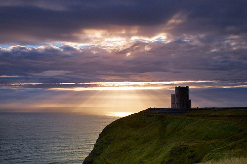 O'Brien’s Tower, Cliffs of Moher, County Clare, Ireland (by Vincent Besanceney)