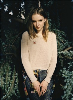 Urbanoutfitters:  Early Fall 2011 / Photography By Eléonore Hendricks 