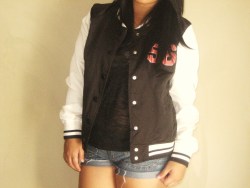 reachforthestars-xoxo:  i love my new jacket.. :) 