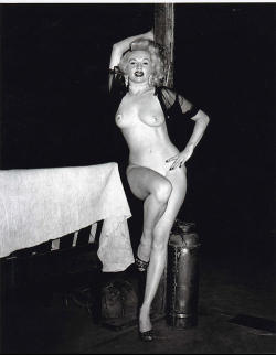 classicclass:  Dixie Evans, &ldquo;Marilyn Monroe of Burlesque&quot;… 