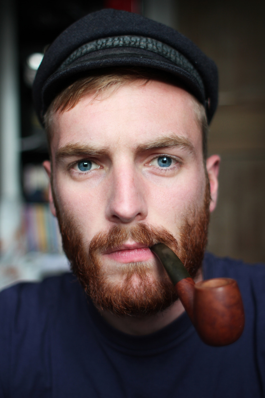 raphaelc2012:  gingerbeardsforlife:  pearrier:  oh hello mr. blond hair/red beard