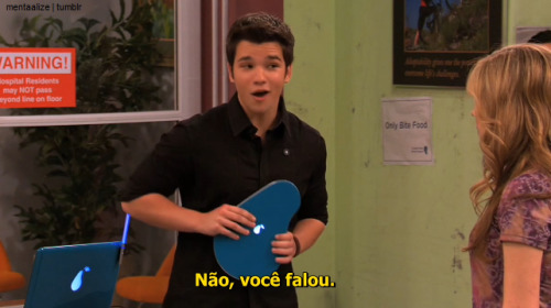  Lembra de quando a Sam torturava o Freddie ? Dizia que o odiava ? E o Freddie também dizia isso ? Pois então, tanto ódio e implicância se tornaram amor e ele pode muito bem ser apaixonado por você em segredo, como foi com a Sam e o Freddie. Fica