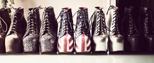 shewantswings:  OH MY FUCKING GOSH  want want wantttt