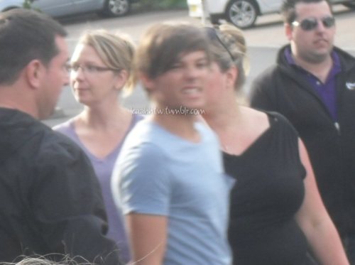 XXX Louis pulling a rather attractive face #sarcasmTrax photo