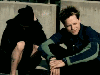 punkyavril:  Avril : ‘Sup Guys ?  Matt :so Guys what do ya wanna do today ? 